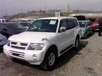 2005 Mitsubishi Pajero Pics