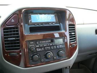 2005 Mitsubishi Pajero Pics
