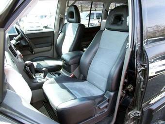 2005 Mitsubishi Pajero Pics