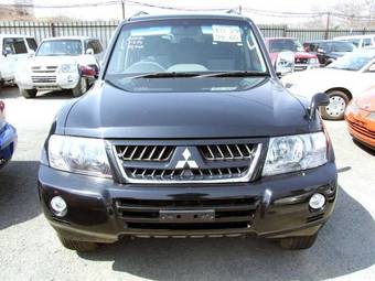 2005 Mitsubishi Pajero Pictures