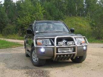 2005 Mitsubishi Pajero Pictures