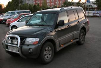 2005 Mitsubishi Pajero