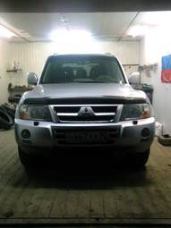 2005 Mitsubishi Pajero Pics