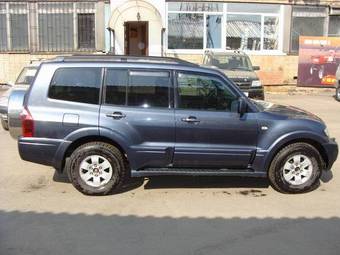2005 Mitsubishi Pajero Pics