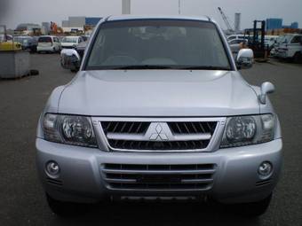 2005 Mitsubishi Pajero Pictures