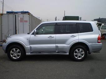 2005 Mitsubishi Pajero Pictures