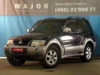 2005 Mitsubishi Pajero