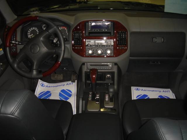 2006 Mitsubishi Pajero