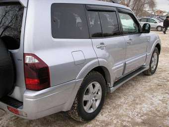 2006 Mitsubishi Pajero Pictures