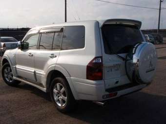 2006 Mitsubishi Pajero Pictures