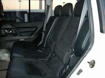2006 Mitsubishi Pajero Pictures