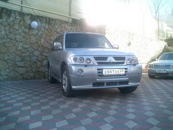 2006 Mitsubishi Pajero Pictures