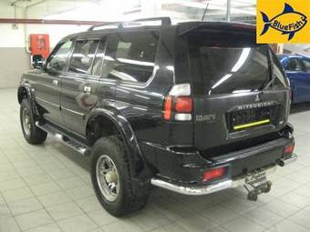 2006 Mitsubishi Pajero Photos