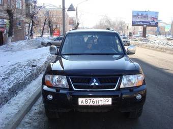 2006 Mitsubishi Pajero Photos