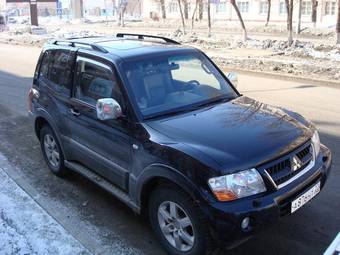 2006 Mitsubishi Pajero Pictures