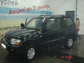 2006 Mitsubishi Pajero Pictures