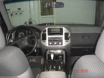 2006 Mitsubishi Pajero Pictures