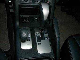 2006 Mitsubishi Pajero Pics