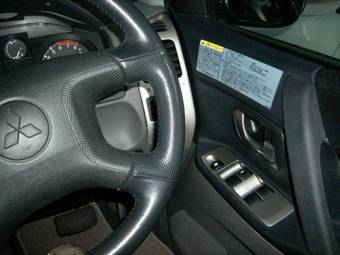 2006 Mitsubishi Pajero Pictures