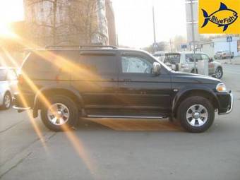 2006 Mitsubishi Pajero Photos