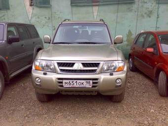2006 Mitsubishi Pajero Pictures