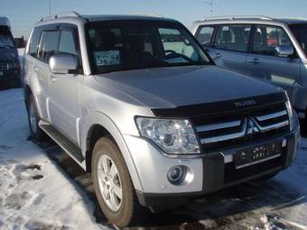 2006 Mitsubishi Pajero Pictures