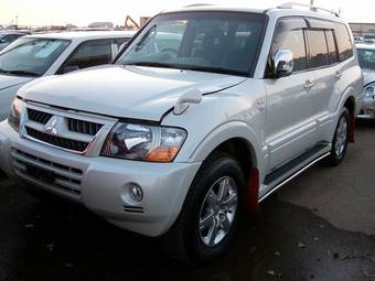 2006 Mitsubishi Pajero Pictures