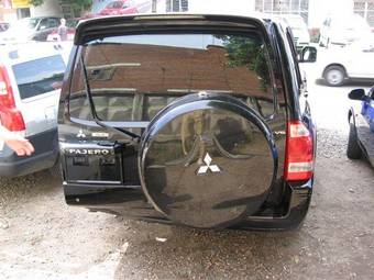 2006 Mitsubishi Pajero Pictures