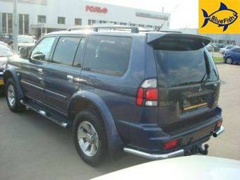 2006 Mitsubishi Pajero Photos