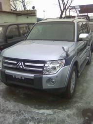 2006 Mitsubishi Pajero Photos