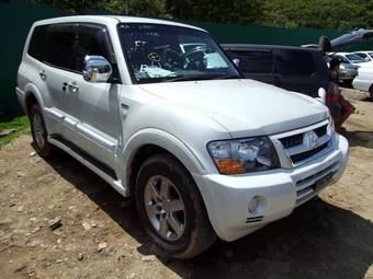 2006 Mitsubishi Pajero Pictures