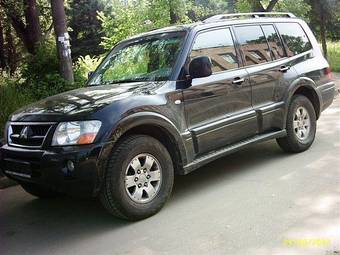 2006 Mitsubishi Pajero Pics