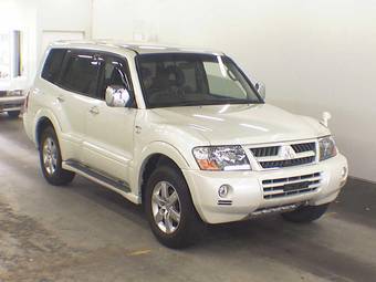 2006 Mitsubishi Pajero Pictures