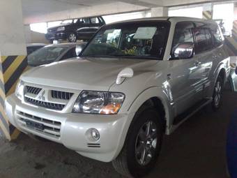 2006 Mitsubishi Pajero Pics