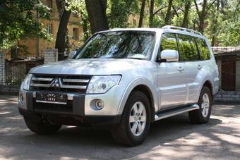 2006 Mitsubishi Pajero Pictures