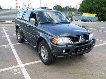 2006 Mitsubishi Pajero Pictures