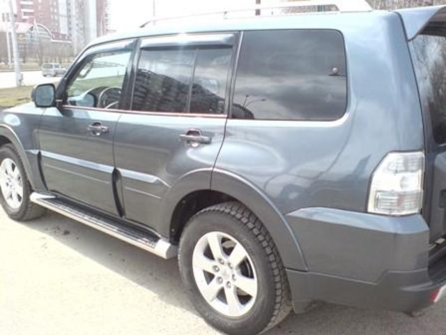 2007 Mitsubishi Pajero