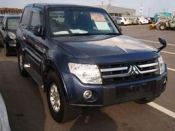 2007 Mitsubishi Pajero Pictures