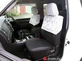 2007 Mitsubishi Pajero Images