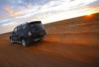 2007 Mitsubishi Pajero Pics