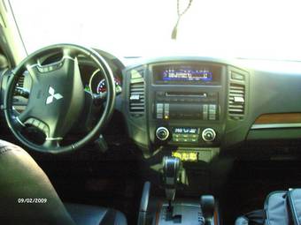 2007 Mitsubishi Pajero Pictures