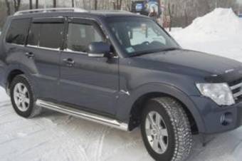 2007 Mitsubishi Pajero Pictures