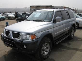 2007 Mitsubishi Pajero Photos