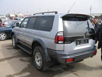 2007 Mitsubishi Pajero Images