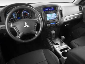 2007 Mitsubishi Pajero Wallpapers