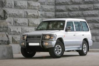 2007 Mitsubishi Pajero Photos