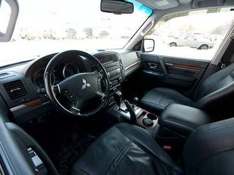 2007 Mitsubishi Pajero Pictures