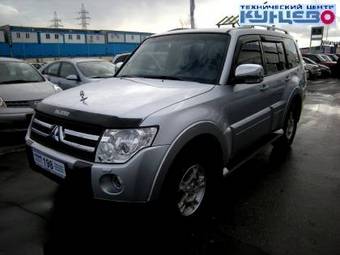 2007 Mitsubishi Pajero Pictures