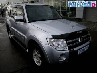 2007 Mitsubishi Pajero Pictures