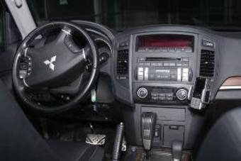 2007 Mitsubishi Pajero Photos